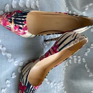 Ivan’s Trump tropical heels